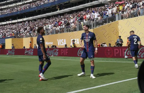 psg vs Real Madrid: Yarı finaller Fifa Dünya Kulüpler Kupası. 9 Temmuz 2025, New Jersey, U.S.F. Ruiz # 8 psg takımının Paris Saint Germain ve Real Madrid arasındaki futbol maçında attığı üçüncü golü kutladı (niyi fote / theenews2)