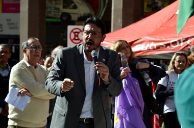 Porto Alegre (SC), 10 Temmuz 2025 Protesto / Şehirler / Ekonomi A gösterisi sendikalar, siyasi partiler ve öğrenci birliği tarafından Perşembe günü öğleden sonra gerçekleştirildi..