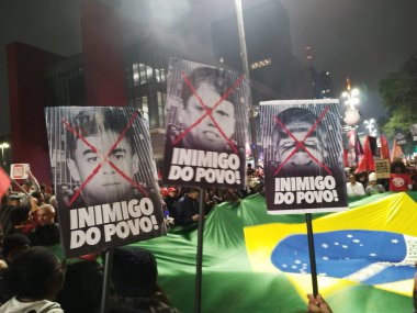 Sao Paulo (SP), Brezilya 7 / 10 / 2025 - Protestocular Brezilya 'nın egemenliği ve milyarderlerin, bankaların ve bahislerin vergilendirilmesi ve Donald Trump (leandro chemalle / theenews2)