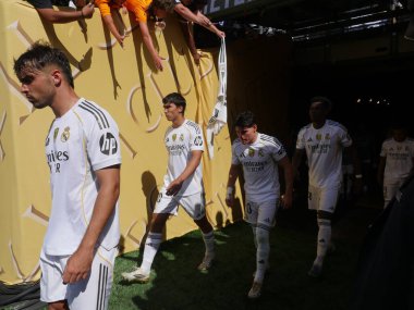 Yarı finaller sırasında ve sonrasında gerçek Madrid oyuncularının ruh hali psg-fifa dünya kupasına karşı. 9 Temmuz 2025, New Jersey, ABD: ilk yarının ardından ve futbol maçının sonunda gerçek Madrid oyuncularının ruh hali (niyi fote / thews2)