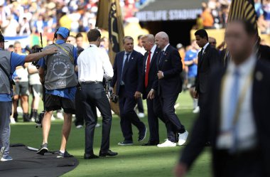 Chelsea ve PSG oyuncuları için madalya töreni: Fifa Dünya Kulüpler Kupası 2925. 13 Temmuz 2025, New Jersey, ABD: Cole Palmer en iyi oyuncu (altın top şampiyonu) ve Robert Sanchez (altın eldiven kazandı) (niyi fote / thenews2) 