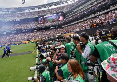 13 Temmuz 2025, New Jersey, ABD: Chelsea ile PSG arasındaki futbol maçı sırasında Metlife Stadyumu 'nda oynanan Fifa Dünya Kulüpler Kupası 2025 finalinde basın mensupları. Chelsea 3-0 kazandı. (niyi fote / the new ws2)