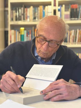 Sao Paulo (SP), Brazil7 / 11 / 2025 - Eyalet Milletvekili Eduardo Suplicy, Sao Paulo 'nun orta kesiminde üretilen Cracolandia filmi hakkında basın toplantısı düzenledi. (oslaim brito / the newws2)