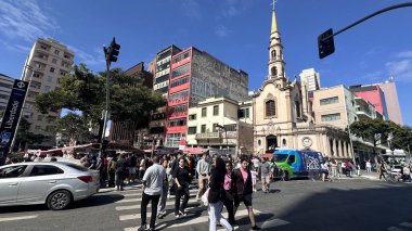 Sao Paulo (SP), Brezilya 07 / 13 / 2025 - Sao Paulo şehrinin merkezi bölgesi olan Liberdade Mahallesi 'nde turist hareketi, bu Pazar, 13 Temmuz 2025. (Oslaim Brito / the newws2)