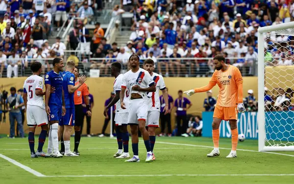 13 Temmuz 2025, New Jersey, ABD: Chelsea ve psg arasındaki futbol maçı New Jersey 'deki Metlife Stadyumu' nda oynanan Fifa Dünya Kulüpler Kupası 2025 finali için geçerlidir. Chelsea 3-0 kazandı. (niyi fote / the new ws2)