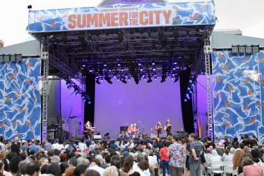 Mutantlar yazın New York 'taki Brezilya haftası için canlı performans sergilerler. 17 Temmuz 2025, New York, ABD: Brezilya 'nın en ikonik pop grubu ve tropicalia hareketinin kilit figürleri (niyi fote / thews2)