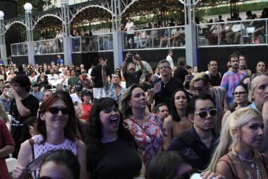 Mutantlar yazın New York 'taki Brezilya haftası için canlı performans sergilerler. 17 Temmuz 2025, New York, ABD: Brezilya 'nın en ikonik pop grubu ve tropicalia hareketinin kilit figürleri (niyi fote / thews2)