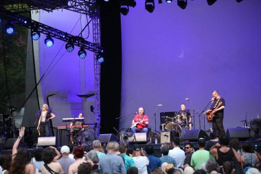 Mutantlar yazın New York 'taki Brezilya haftası için canlı performans sergilerler. 17 Temmuz 2025, New York, ABD: Brezilya 'nın en ikonik pop grubu ve tropicalia hareketinin kilit figürleri (niyi fote / thews2)