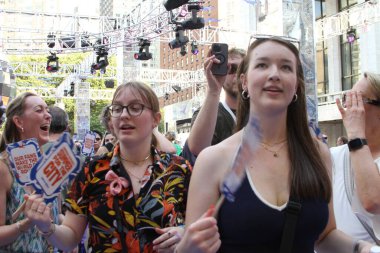 Caique vidal & batuque, New York 'taki Brezilya haftası için yazın canlı performans sergiliyor. 17 Temmuz 2025, New York, ABD (niyi fote / theenews2)