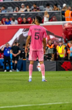 New York Red Bull 'ları, aksiyon dolu Mls maçında Miami' ye karşı 5-1 yenik düştü. 19.july19.2025, Sports illustrated stadium, Harrison, New Jersey, USA: # 5 Sero buketi, orta sahayı soğukkanlılıkla ve vizyonla kontrol etti (Jorge estrellado / thenews2)