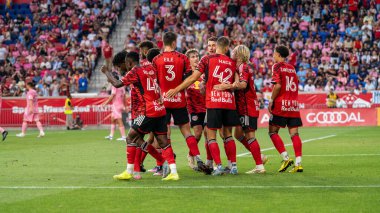 New York Red Bulls, aksiyon dolu Mls maçında Miami 'ye karşı 5-1 yenildi. 19.2025, Sports Illustrated Stadyumu, Harrison, New Jersey, ABD: Inter Miami, New York Red Bulls' a 5-1 galip geldi (Jorge Estrellado / thenews2)
