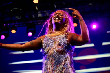 Yazın Brezilya 'daki hafta sonu için daha iyi perdeler var. 19 Temmuz 2025, New York, ABD doğumlu cesur ve çığır açan süperstar şarkıcı-söz yazarı São Paulo. 