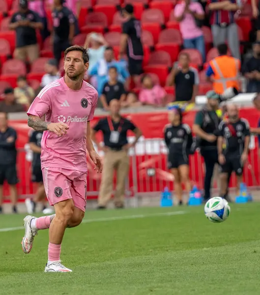 New York Red Bull 'ları aksiyon dolu Mls maçında Miami' ye karşı 5-1 yenildi. 19.2025, Sports Illustrated Stadyumu, Harrison, New Jersey, ABD: Lionel Messi olağanüstü bir performans sergiledi (Jorge Estrellado / the enews2)