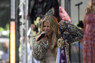 Today Show 'da Jessica Simpson. 23 Temmuz 2025, New York, New York, ABD. Jessica Ann Johnson ya da Jessica Simpson, Amerikalı şarkıcı, aktris ve moda girişimcisidir. (Victor m matos / the new ws2)