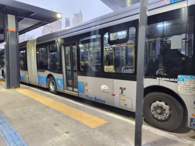 Osasco (sp), Brezilya 7 / 25 / 2025 - Sao Paulo 'daki Osasco terminalindeki belediye toplu taşımacılığının güvenliğini bu Cuma (25) itibarıyla, metropol sivil muhafızlarından (gcm) oluşan 200 ajandan oluşan bir kuvvet takviye edecek. (Leco viana / the newws2)