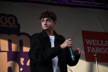 Z100New York yaz partisi '25. 7 Ağustos 2025, New York, ABD: dom innarella during iheart media New York 's summer bash' 25 (niyi fote / the enews2)