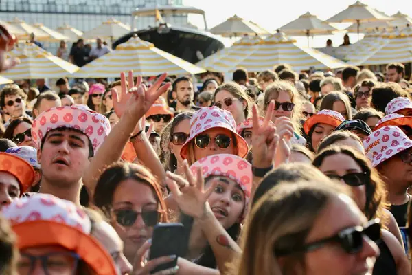 Z100New York yaz partisi '25. 7 Ağustos 2025, New York, ABD: Iheart Media sırasındaki hayranlar New York 'un 25 yazlık partisi (niyi fote / thews2)