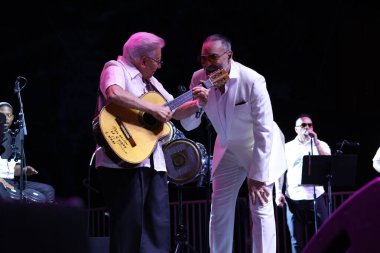 Celia Cruz New York 'ta kutlama yapıyor. 9 Ağustos 2025, New York, ABD: Salsa Celia Cruz kraliçesi, üç çağdaş Kübalı sanatçı onun ruhunu aktarmak ve mirasını onurlandırmak için Central Park 'ta bir araya geldi (Jose Francisco / thews2)