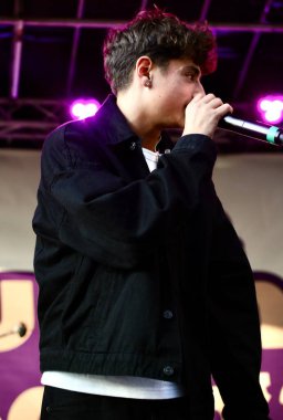 Z 100 New York yaz partisi '25. 7 Ağustos 2025, New York, ABD: dom innarella during iheart media New York 'un z100, New York' un bir numaralı müzik istasyonu (niyi fote / theenews2)