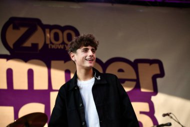 Z 100 New York yaz partisi '25. 7 Ağustos 2025, New York, ABD: dom innarella during iheart media New York 'un z100, New York' un bir numaralı müzik istasyonu (niyi fote / theenews2)