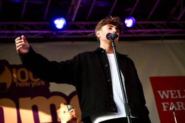 Z 100 New York yaz partisi '25. 7 Ağustos 2025, New York, ABD: dom innarella during iheart media New York 'un z100, New York' un bir numaralı müzik istasyonu (niyi fote / theenews2)