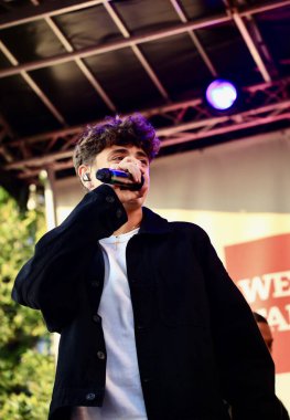 Z 100 New York yaz partisi '25. 7 Ağustos 2025, New York, ABD: dom innarella during iheart media New York 'un z100, New York' un bir numaralı müzik istasyonu (niyi fote / theenews2)