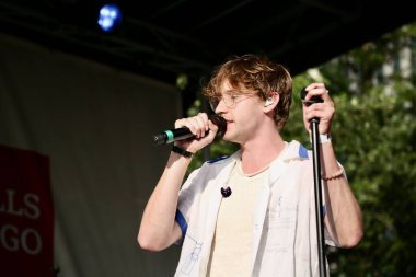 Z 100 New York yaz partisi '25. 7 Ağustos 2025, New York, ABD: magnus ferrell Iheart Media sırasında New York 'un bir numaralı müzik istasyonu Z100, New York' un bir numaralı hit kanalı (niyi fote / thews2)