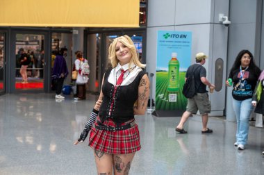 2025 anime nyc - birinci gün. 21 Ağustos 2025, New York, New York, ABD: New York City 'de 21 Ağustos 2025' te Jacob Javits Center 'da bir Cosplayer poz veriyor. (m10 'lar / yeniler 2)