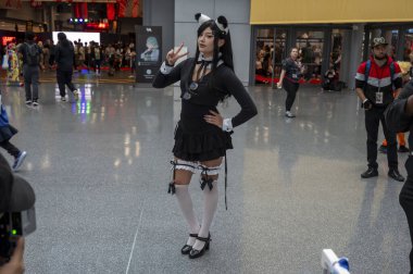 2025 anime nyc - birinci gün. 21 Ağustos 2025, New York, New York, ABD: New York City 'de 21 Ağustos 2025' te Jacob Javits Center 'da bir Cosplayer poz veriyor. (m10 'lar / yeniler 2)