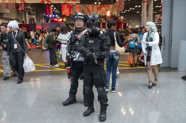 2025 anime nyc - birinci gün. 21 Ağustos 2025, New York, New York, ABD: Cosplayers poz 2025 anime nyc sırasında Jacob Javits Center 'da 21 Ağustos 2025, New York. (m10 'lar / yeniler 2)