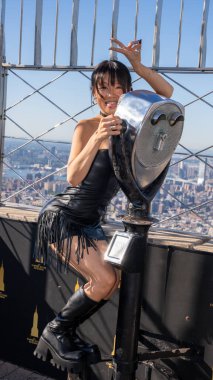 22 Ağustos 2025, New York, ABD. Rei ami, Netflix ve Cape USA ortaklığıyla Empire State Binası 'nı aydınlatıyor ve Iheart Media' dan New York 'un z100' lü yıllarının desteğiyle 