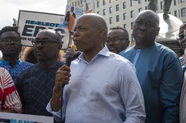 24 Ağustos 2025, New York, New York, New York, ABD Belediye Başkanı Adams, New York City Afrika Konseyi 'nden bir destek aldı. (M10 'lar\ yeni 2ler))       