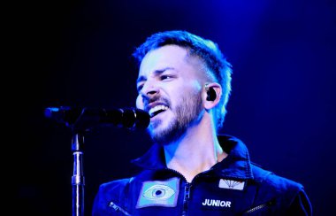 Rio de Janeiro (rj), Brezilya 08 / 22 / 2025 - Rio de Janeiro şehrinin güney bölgesindeki Vivo Rio 'da gerçekleştirilen bir gösteride şarkıcı Vitor Kley (onofre veras / thews2)