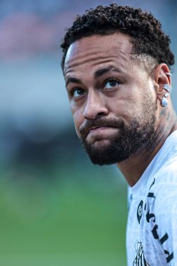 Santos (SP), 08 / 31 / 2025 - Brezilya / Santos vs Fluminense - Santos 'lu Neymar Jr.' a karşı Urbano Caldeira Stadyumu 'nda (Vila Belmiro) oynanan Brezilya Şampiyonası Serisi A' nın 22. (pedro paulo diaz\ yeni2)