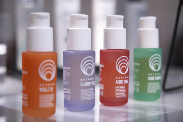 Сан-Пауло (SP) - BeYoung, бразильский цифровой бренд дермокосметики, признанный за свою высокую производительность, сенсорные и упрощенные многофункциональные продукты, имеет новый взгляд под руководством нового CMO Камила Фонсека. (leco viana presidentthenews2) 