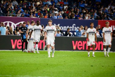 30 Ağustos 2025, New York, ABD (# 10), New York 'taki Yankee Stadyumu' nda oynanan futbol maçında takım arkadaşlarıyla gol attı ve golünü kutladı. (niyi fote / the new ws2)