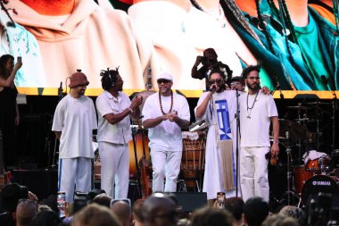 31 Ağustos 2025, New York, ABD: Evandro fioti, Brezilyalı şarkıcı, söz yazarı, ve yaratıcı vizyoner, hip-hop kültürünü siyahi kimliği tanıtmak için aktivizmle harmanlıyor (niyi fote / thenews2)