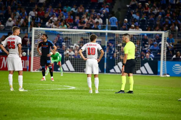 30 Ağustos 2025, New York, ABD: g. Pirani (# 10) futbol maçı sırasında New York 'taki Yankee Stadyumu' nda Mls United için geçerlidir. (niyi fote / the new ws2)