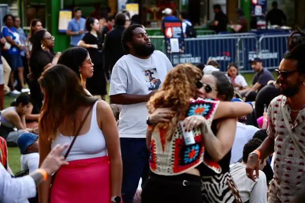 31 Ağustos 2025, New York, ABD: Brezilyalı şarkıcı, söz yazarı ve hip-hop kültürünü harmanlayan yaratıcı vizyoner Evandro Fioti (niyi fote / theenews2)