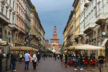 Milan (İtalya), 09 / 01 / 2025 - Milano şehir merkezinde bu Pazartesi öğleden sonra, 1 Eylül 2025 'te büyük bir insan, işçi ve turist hareketi vardı. (Edson De Souza / Yeniler 2) 