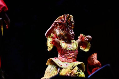 31 Ağustos 2025, New York, ABD: ile aiye 18. İnffinito Brezilya film festivali eşliğinde Central Park 'ın başkentinde canlı performans sergiliyor. (niyi fote / the new ws2)