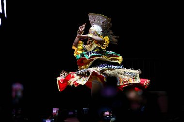 31 Ağustos 2025, New York, ABD: ile aiye 18. İnffinito Brezilya film festivali eşliğinde Central Park 'ın başkentinde canlı performans sergiliyor. (niyi fote / the new ws2)