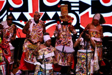 31 Ağustos 2025, New York, ABD: ile aiye 18. İnffinito Brezilya film festivali eşliğinde Central Park 'ın başkentinde canlı performans sergiliyor. (niyi fote / the new ws2)