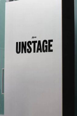 Milan (İtalya), 09 / 27 / 2025 - Milan Moda Haftası kapsamında Scarlett Rouge 'un performansıyla Sahne Arası Ied Moda Şovu, Milano' daki Galleria Lia Rumma 'da gerçekleşti. 