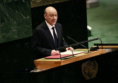 25 Eylül 2025, New York, ABD: Yemen Cumhuriyeti Başkanlık Liderlik Konseyi Başkanı Rashad Mohammed Al-Alimi, UNGA 80 Genel Kurul Toplantısına seslendi. (niyi fote\ theenews2)    