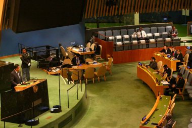 25 Eylül 2025, New York, ABD: Haiti Cumhuriyeti Cumhurbaşkanlığı Konseyi Başkanı Ekselansları Anthony Franck Laurent Saint Cyr UNGA 80 Genel Kurul Toplantısına hitaben bir konuşma yaptı. (niyi fote\ theenews2)