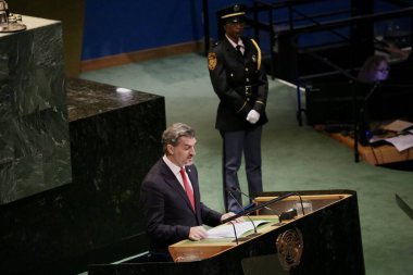 25 Eylül 2025, New York, ABD: Gürcistan Devlet Başkanı Ekselansları Mikheil Kavelashvili, New York 'taki BM karargahında gerçekleşen UNGA 80 Genel Kurul Toplantısına hitaben bir konuşma yaptı. (niyi fote\ theenews2)    