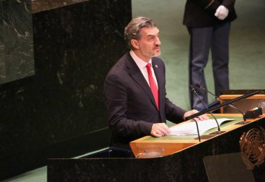 25 Eylül 2025, New York, ABD: Gürcistan Devlet Başkanı Ekselansları Mikheil Kavelashvili, New York 'taki BM karargahında gerçekleşen UNGA 80 Genel Kurul Toplantısına hitaben bir konuşma yaptı. (niyi fote\ theenews2)    