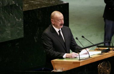 UNGA 80 Genel Kurul Müzakeresi. 25 Eylül 2025, New York, ABD: Azerbaycan Cumhuriyeti Cumhurbaşkanı Ekselansları İlham Heydar oğlu Aliyev UNGA 80 Genel Kurul Toplantısına seslendi. (niyi fote\ theenews2)   