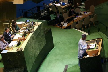 25 Eylül 2025, New York, ABD: Gambiya Cumhuriyeti Başkan Yardımcısı Ekselansları Muhammed Jallow BM genel merkezinde gerçekleşen UNGA 80 Genel Kurul Toplantısına hitaben bir konuşma yaptı (niyi fote / thews2)